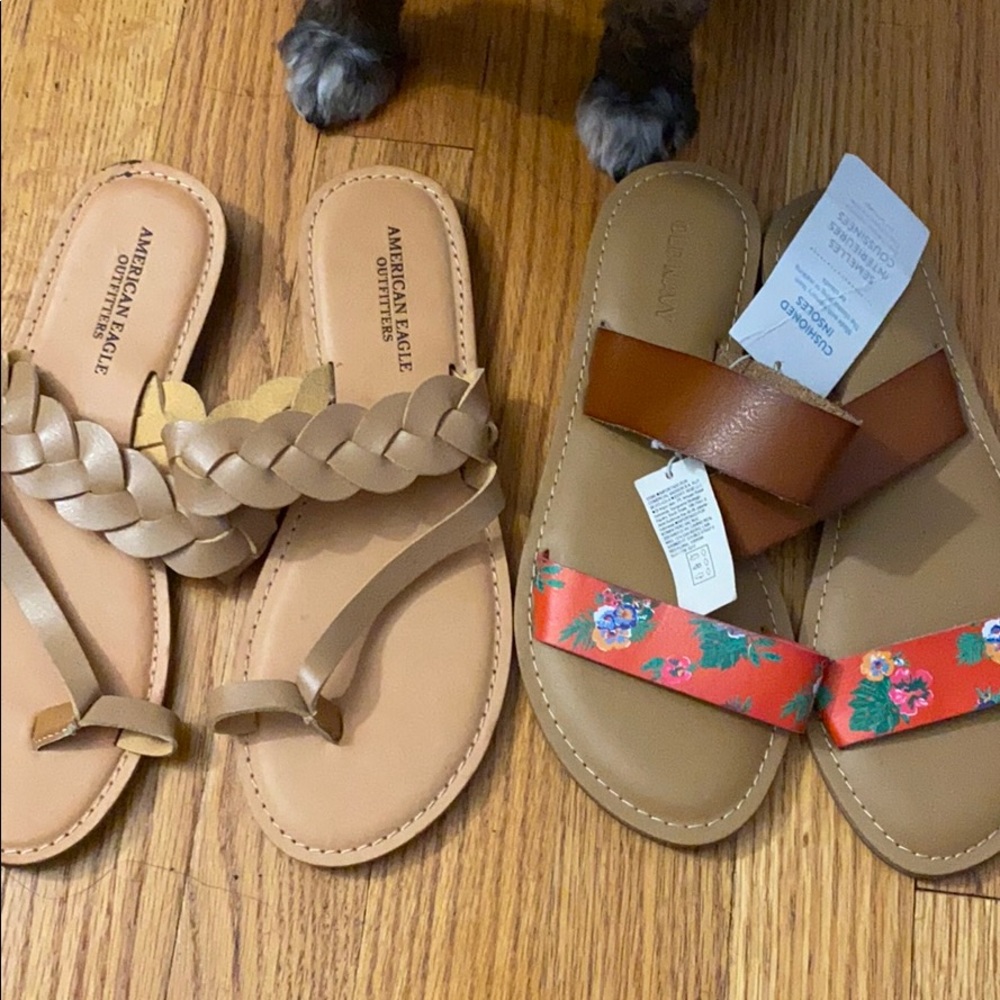 American Eagle and Old Navy Sandal Bundle